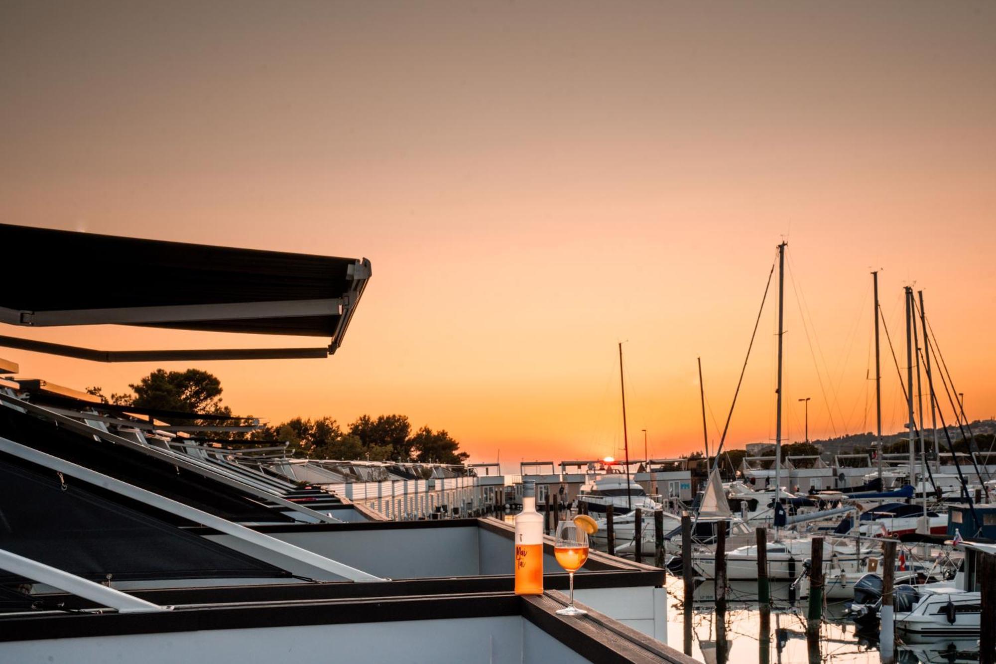 The Sea Lodges Portoroz - Bootshaus Floating Sea House Exteriér fotografie